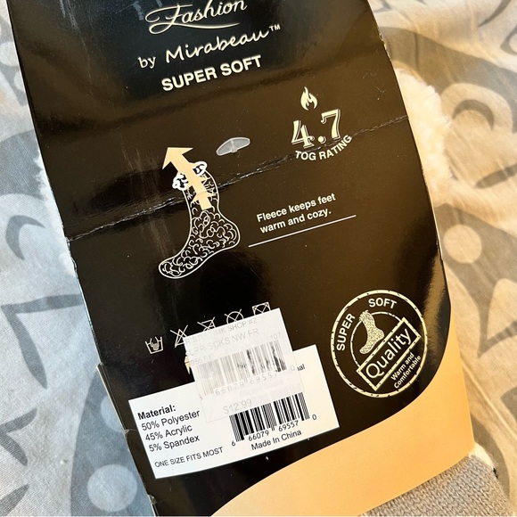 NWT Thermal Knit Socks - Picture 4 of 4